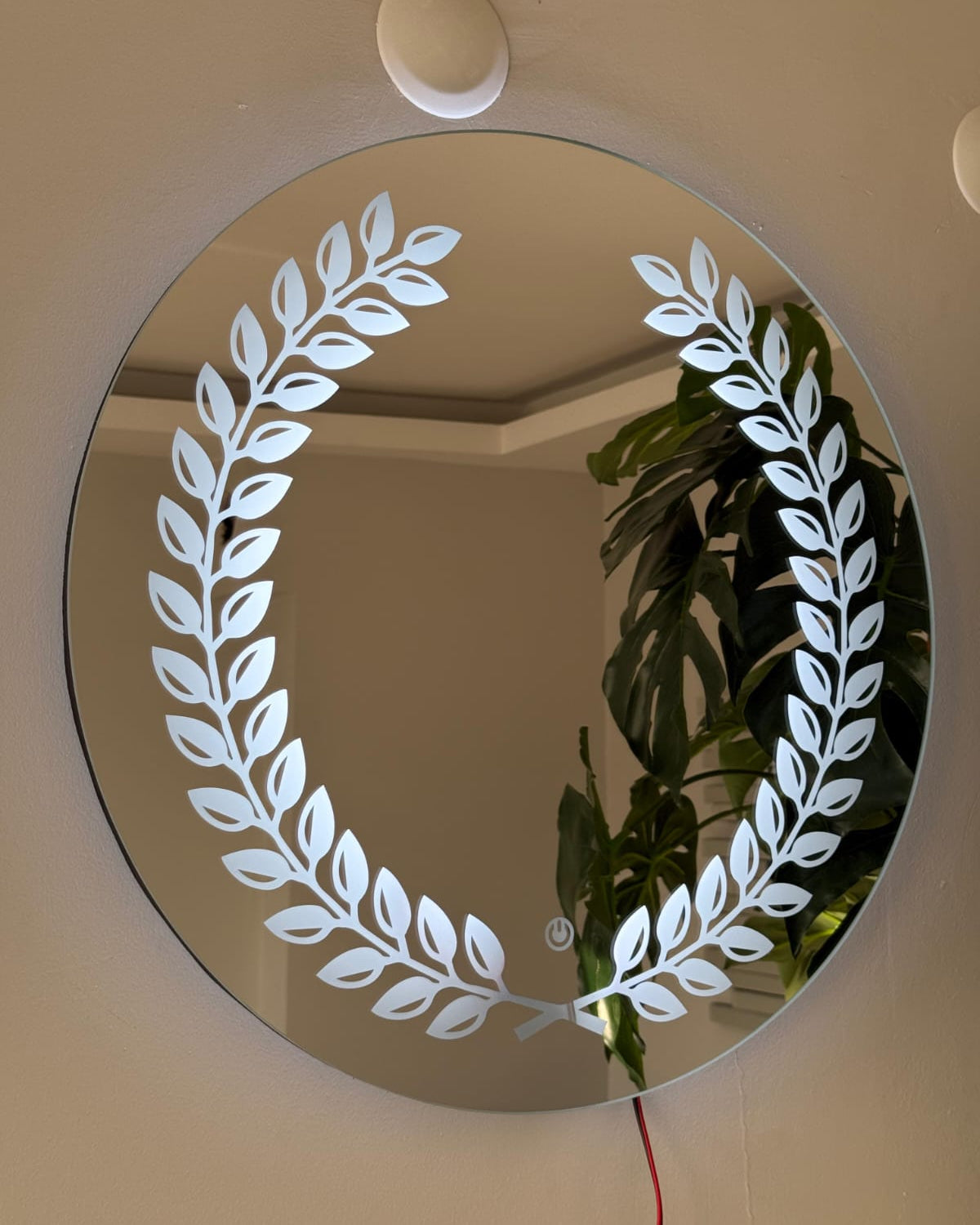 Leaf Designed Concept Mirror
